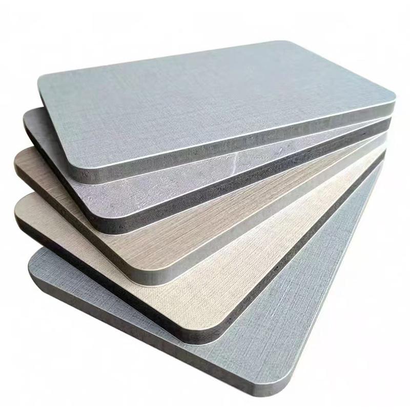 Pannello di rivestimento anticollisione con struttura del tessuto